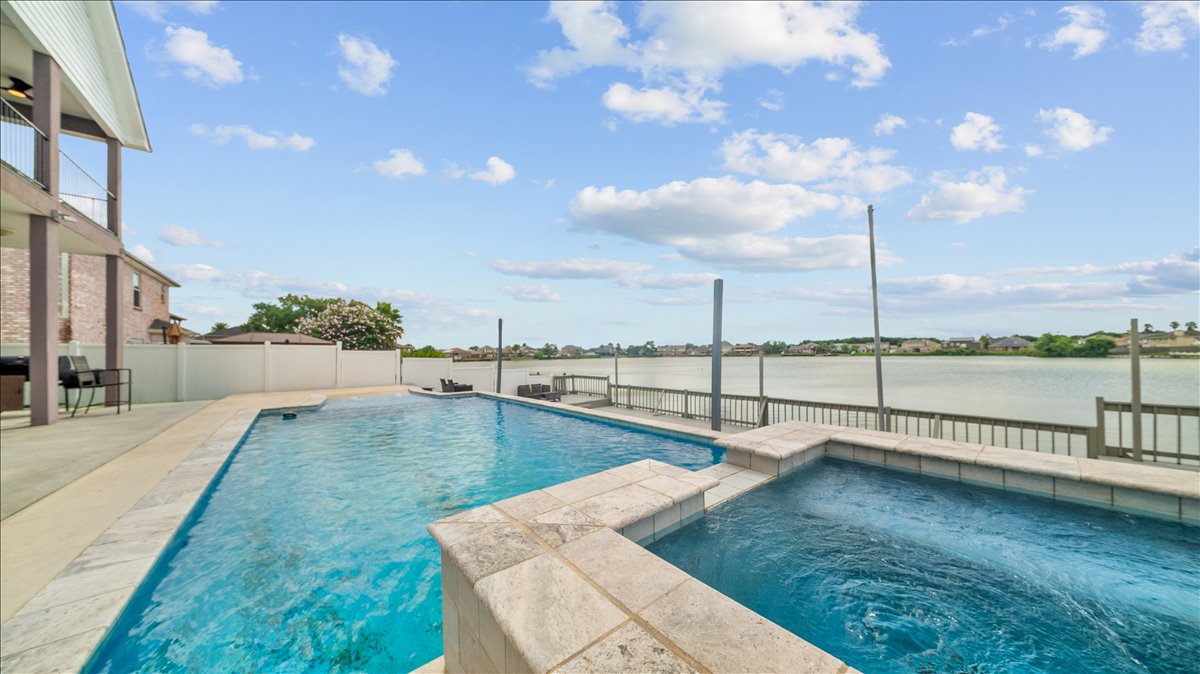 12541 Carmel Place property photo 4